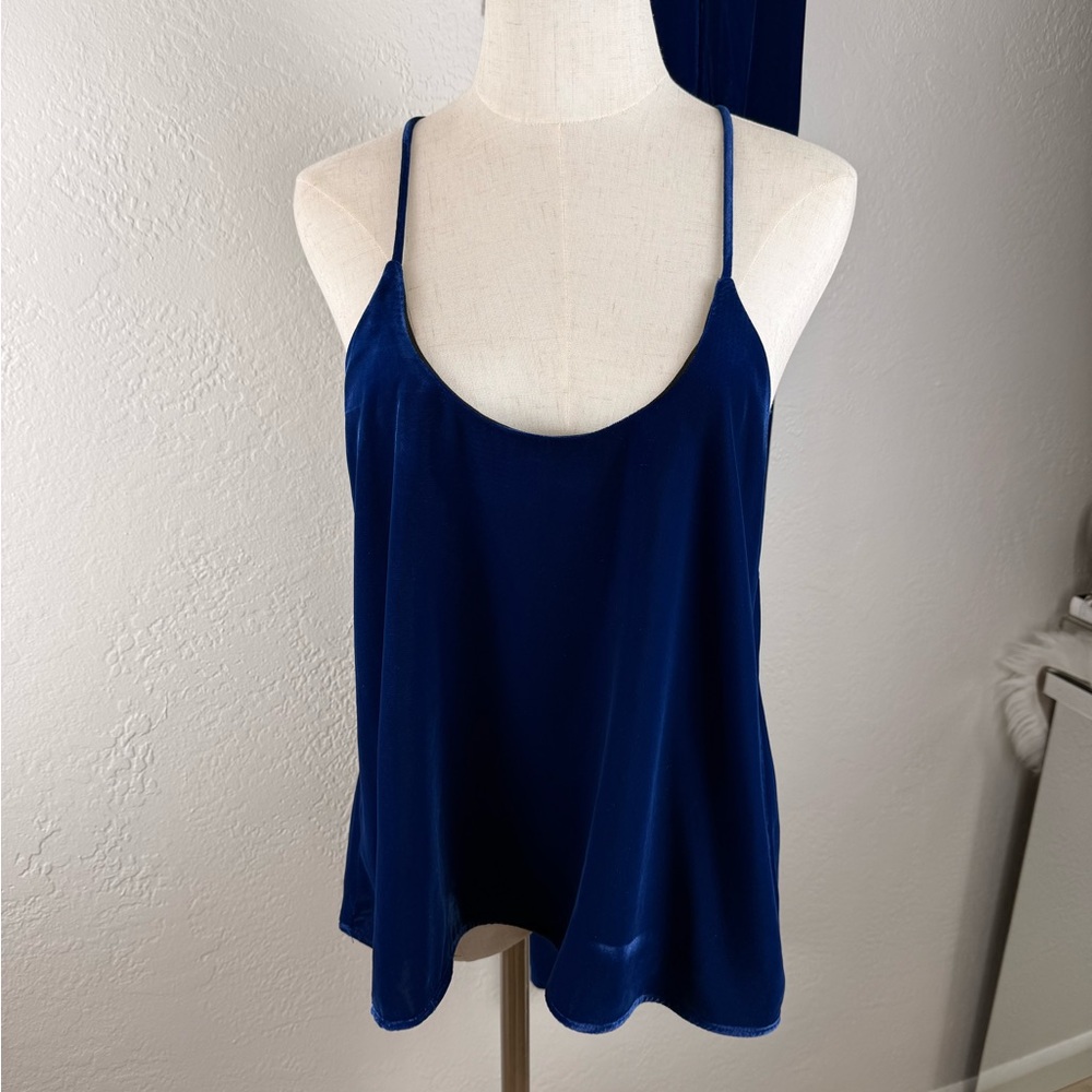 NWT ZARA 4 Pc, 1 Blazer & 1 Pant, 1 Sequin Cami,1 Velvet Cami/Boutique Ensemble - Picture 4 of 16